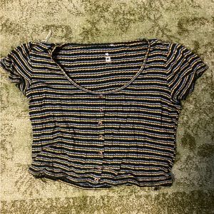 Comfy Pacsun buttoned top